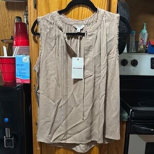 ee:some Sleeveless Too